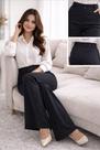 Calça flare de alfaiataria femenina