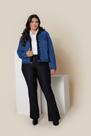 Calça flare julia detalhe placa plus size - 46
