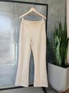 Calça iza flare em suede