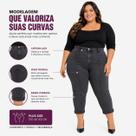 Calça Jeans Capri Feminina Plus Size Cintura Alta Com Lycra Cor:pretoTamanho:46 Calça Jeans Capri Feminina Plus Size Cintura Alta Com Lycra Cor:pretoTamanho:46