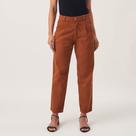 Calça Jeans Color Mom Cintura Alta e Pregas Marrom Terroso