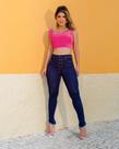 Calça Jeans Feminina Hot Pants com botões revestidos