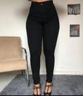 Calça jeans preta