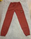 Calça jogger com bolso lateral