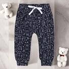 Calça Jogger Minimalista Florestinha Preta para Bebê