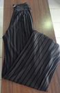 Calça pantalona com listras