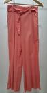 Calça pantalona em vinho rosé