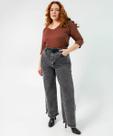 Calça Plus Size Feminina Wide Leg Petit Jeans Preto Sawary Calça Plus Size Feminina Wide Leg Petit Jeans Preto Sawary