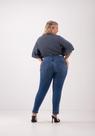 Calça Plus Size Jeans Com Barras Desmanchadas LUNENDER 0084J