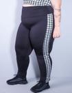 Calça Plus Size Preta com Recortes Laterais em Jacquard