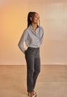 Calça Reta Jeans De Cintura Alta Com Tachas LUNENDER J6797