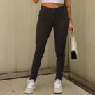 Calça Skinny Bolso Embutido Feminina Revanche Regla