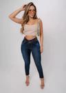 Calça skinny com cinto Calça skinny com cinto