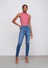Calça Super Skinny feminina em jeans em algodão