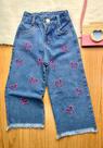 Calça wide leg infantil com coração,10,8