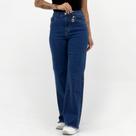 Calça Young Style Jeans Wide Leg com Pingente Feminina