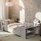 Cama Infantil Aconchego Montessoriana com Proteção Lateral e Nicho Sapateira 150cm Cama Solteiro Baixa para Criança Quarto Infantil com Prateleiras