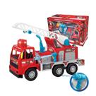 Caminhão de bombeiro brinquedo com bomba de água som e luz - Magic Toys