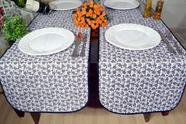 Caminho de Mesa Matelado - Galinha em Preto Caminho de Mesa Matelado - Galinha em Preto