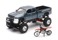 Caminhonete de brinquedo New-Ray Chevrolet Silverado 4x4 cinza 1:32