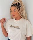 camisa creme com dourada
