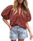 Camisa PRETTYGARDEN 2025 Verão Rendada com Recortes e Botões Camisa PRETTYGARDEN 2025 Verão Rendada com Recortes e Botões