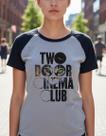 Camiseta Babylook Two Door Cinema Club