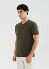 Camiseta Básica Masculina Manga Curta Regular Decote V World Camiseta Básica Masculina Manga Curta Regular Decote V World