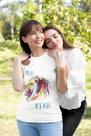 Camiseta Feminina Baby Look Evangélica Leão ELE VIVE Colorido