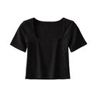 Camiseta feminina com gola quadrada e manga curta Camiseta feminina com gola quadrada e manga curta