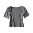 Camiseta feminina com gola quadrada e manga curta Camiseta feminina com gola quadrada e manga curta