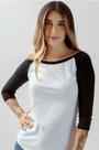 Camiseta Feminina Raglan Manga 3/4 Branco / Preto (G)