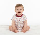 Camiseta infantil Manga Curta Bebe Menina Kit 4 peças Estampas Sortidas Tamanho P, M e G Macia, Conforto e Estilo Diário Baby Deluxe.