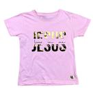 Camiseta Infantil Rosa Jesus lives in me Algodão Penteado Premium Camiseta Infantil Rosa Jesus lives in me Algodão Penteado Premium