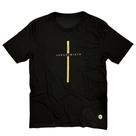 Camiseta Masculina Preta Jesus Cristo cruz dourada