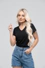 Camiseta - Preta Básica Decote Em V Camiseta - Preta Básica Decote Em V