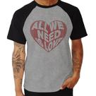 Camiseta Raglan All We Need Is Love - Foca na Moda