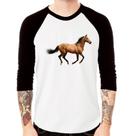 Camiseta Raglan Cavalo Correndo Manga 3/4 - Foca na Moda Camiseta Raglan Cavalo Correndo Manga 3/4 - Foca na Moda