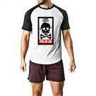 Camiseta Raglan Caveira Significa Pre-ri-go Camiseta Raglan Caveira Significa Pre-ri-go