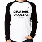 Camiseta Raglan Deus sabe o que faz, eu não Manga Longa - Foca na Moda Camiseta Raglan Deus sabe o que faz, eu não Manga Longa - Foca na Moda