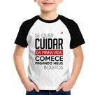 Camiseta Raglan Infantil Se quer cuidar da minha vida comece pagando meus boletos - Foca na Moda