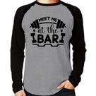 Camiseta Raglan Meet Me At The Bar Manga Longa - Foca na Moda