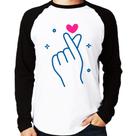 Camiseta Raglan Mini coração coreano Manga Longa - Foca na Moda Camiseta Raglan Mini coração coreano Manga Longa - Foca na Moda