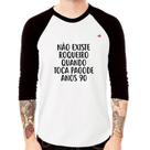 Camiseta Raglan Não existe roqueiro quando toca pagode anos 90 Manga 3/4 - Foca na Moda