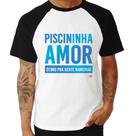 Camiseta Raglan Piscininha amor, ótimo pra gente namorar - Foca na Moda Camiseta Raglan Piscininha amor, ótimo pra gente namorar - Foca na Moda