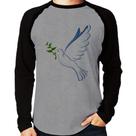 Camiseta Raglan Pomba da Paz Manga Longa - Foca na Moda