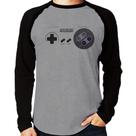 Camiseta Raglan Super Nintendo SNES Gamepad Manga Longa - Foca na Moda
