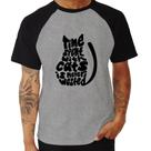 Camiseta Raglan Time spend with cats is never wasted - Foca na Moda