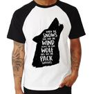 Camiseta Raglan When the snows fall and the white winds blow, the lone wolf dies, but the pack survives - Foca na Moda Camiseta Raglan When the snows fall and the white winds blow, the lone wolf dies, but the pack survives - Foca na Moda