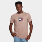 Camiseta Tommy Hilfige Linear Flag Graphic Masculina